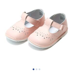 Pink leather Mary Jane’s toddler size 6